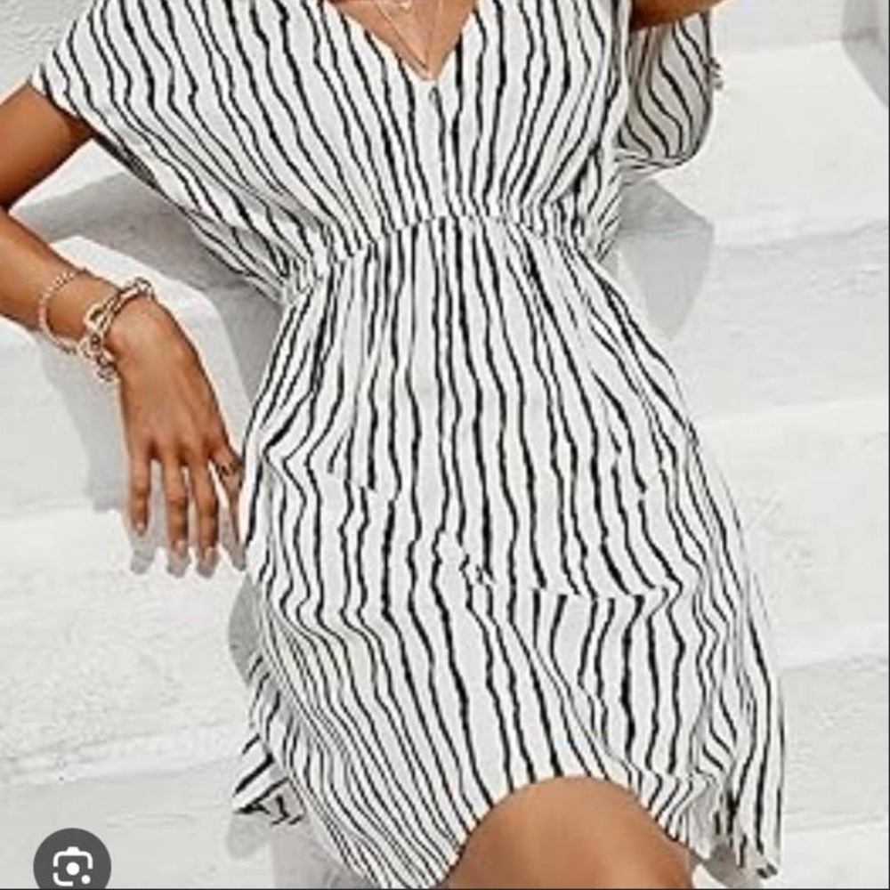 Cupshe Black and White Striped Swim Coverup